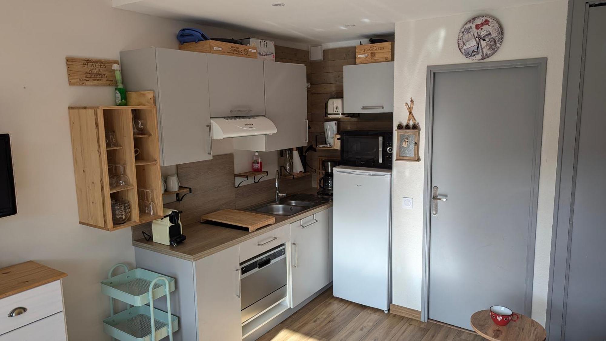 Studio Loubat Pyrenee, Menage Inclus Arette Luaran gambar